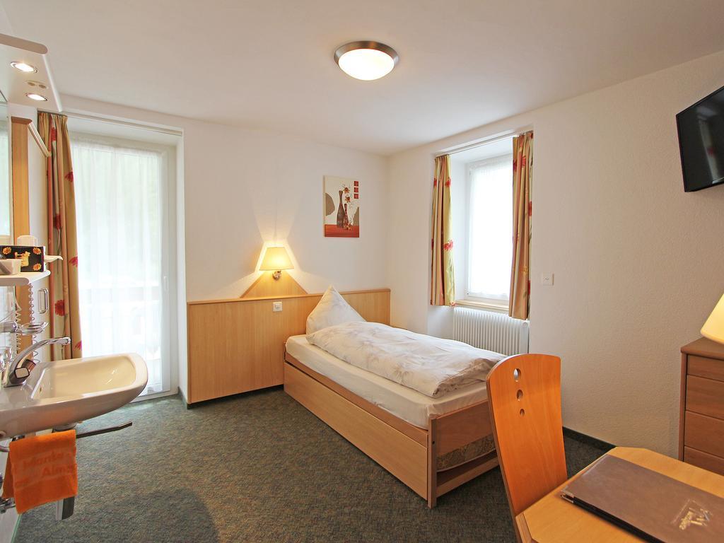 Hotel Monte-Moro Saas-Almagell Bilik gambar