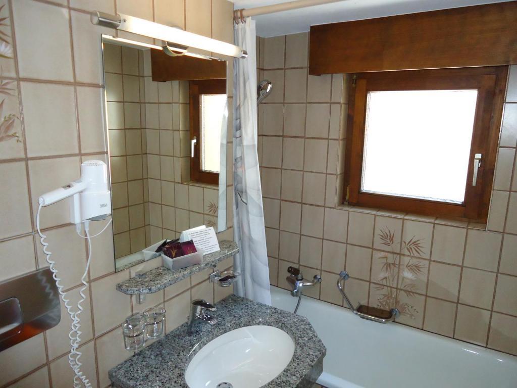 Hotel Monte-Moro Saas-Almagell Luaran gambar